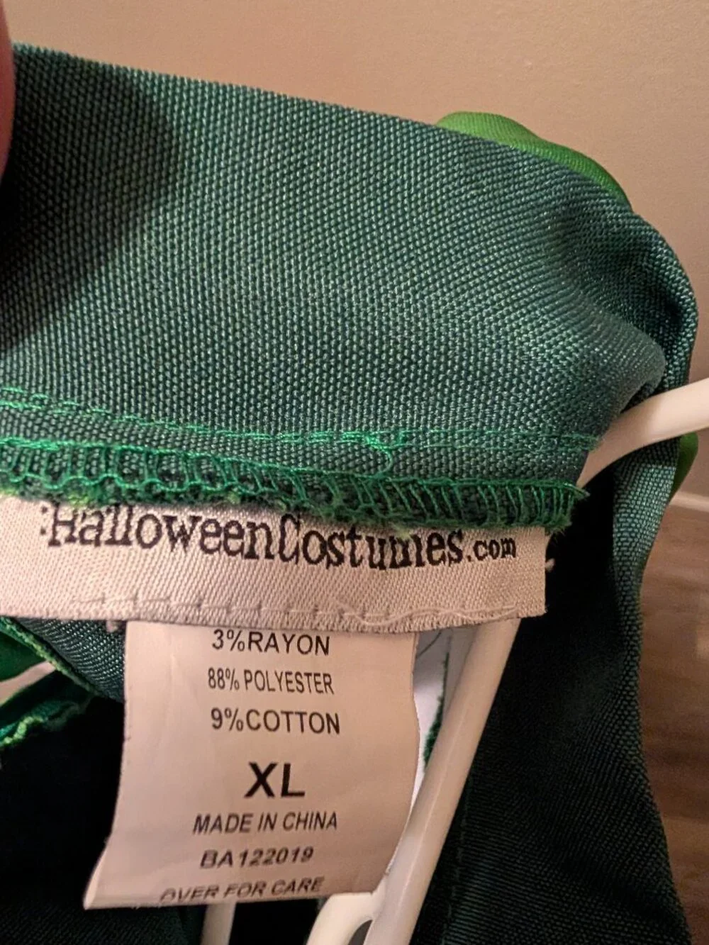 HalloweenCostumes.com Green Wonderland Mad Hatter Jester Costume Dress - Youth X
